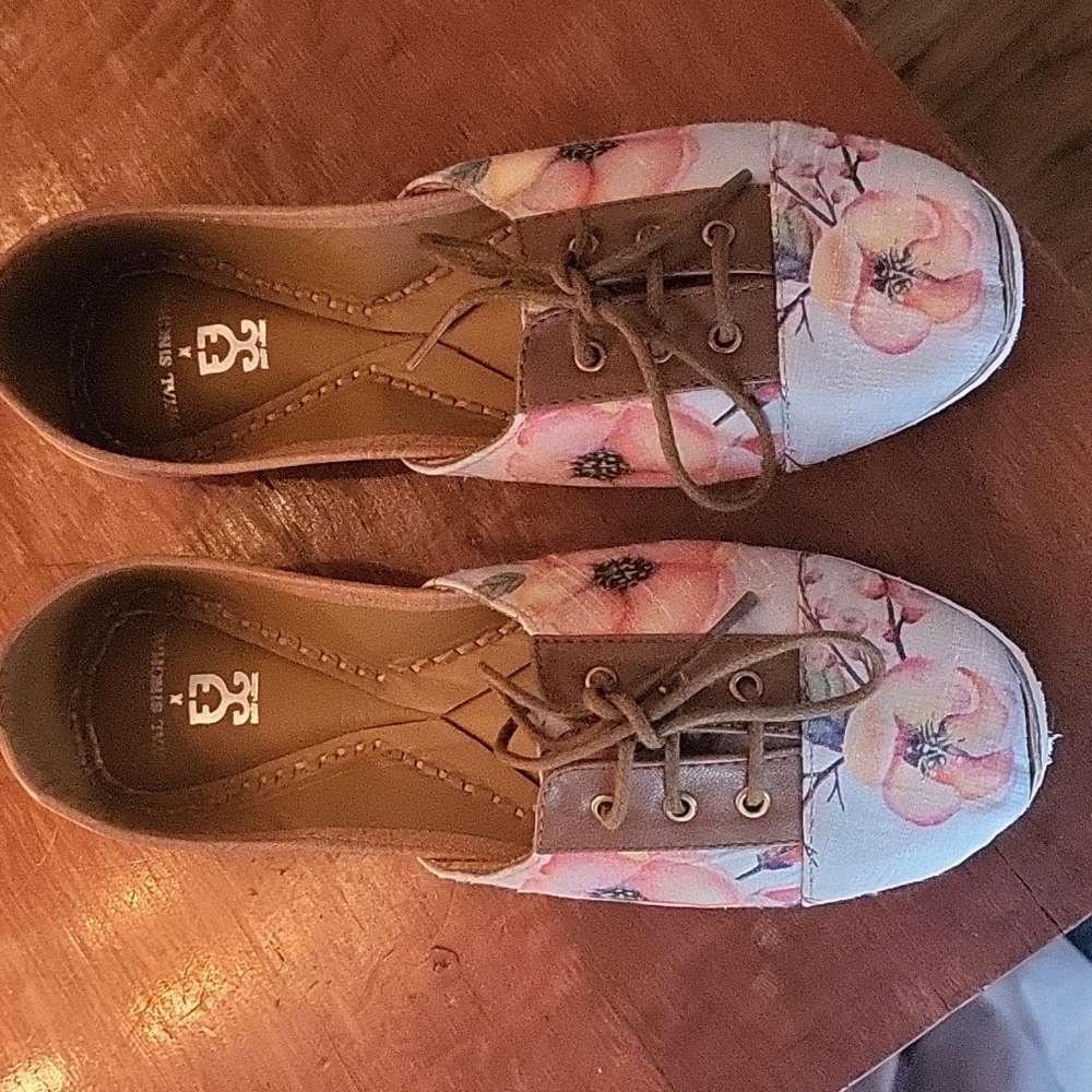 Payal Singhal Shoes